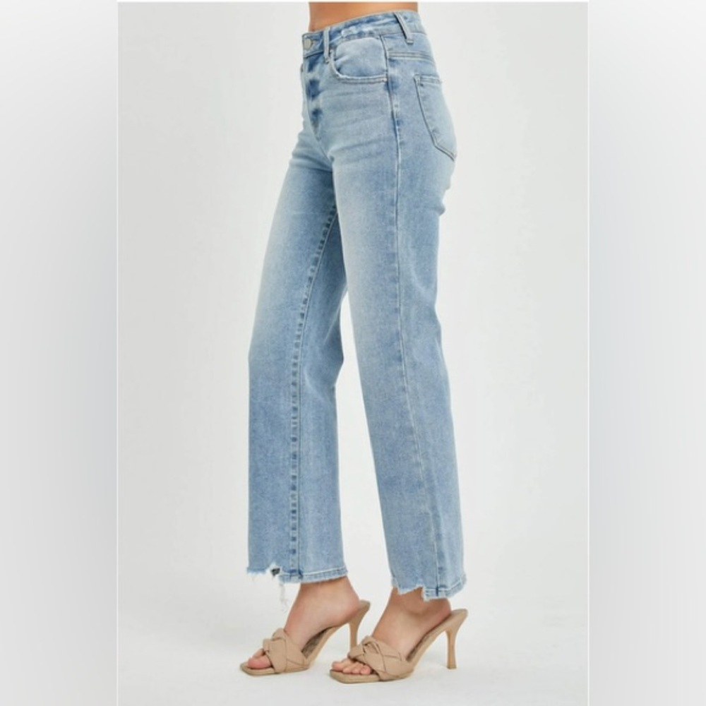 Risen Los Angeles Light Wash Straight Leg Jeans NWT Size 9/29